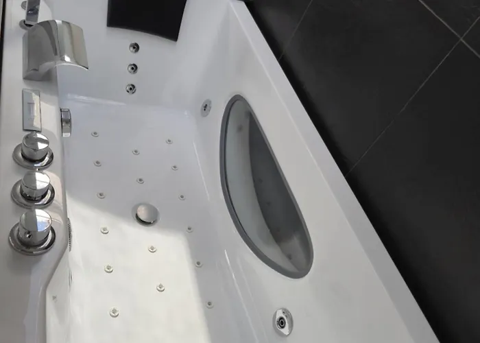 Dolce Rosso 公寓 阿罗纳